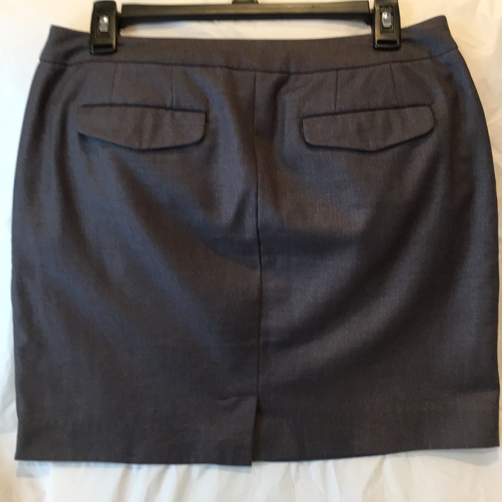 Banana Republic pleated skirt